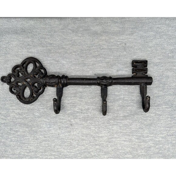 Wall Mounted Black Heavy Skeleton Key 3 Hook Key Holder I - Picture 1 of 7